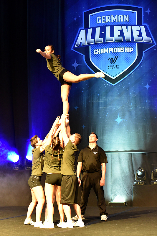 WSC Golden Stardust, Platz 2 Senior Coed Groupstunt Level 5 bei der GALC Nord 2018